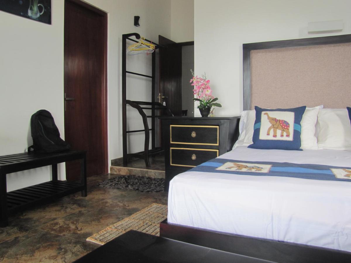 Mother'S Place Nimala Hikkaduwa Exterior foto