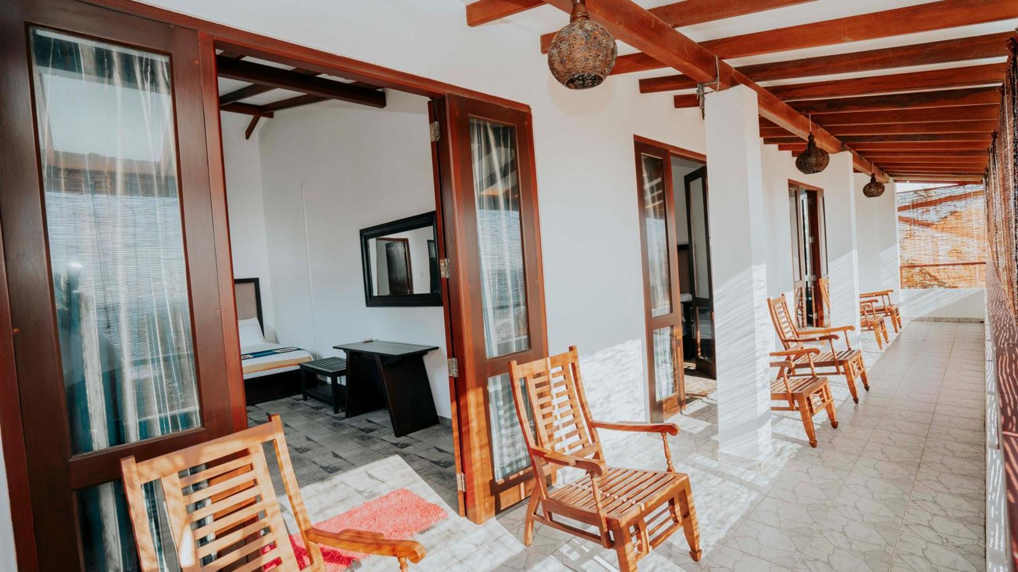 Mother'S Place Nimala Hikkaduwa Exterior foto